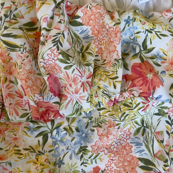 floral print crop blouse with tie back - size L - Picture 2 of 4